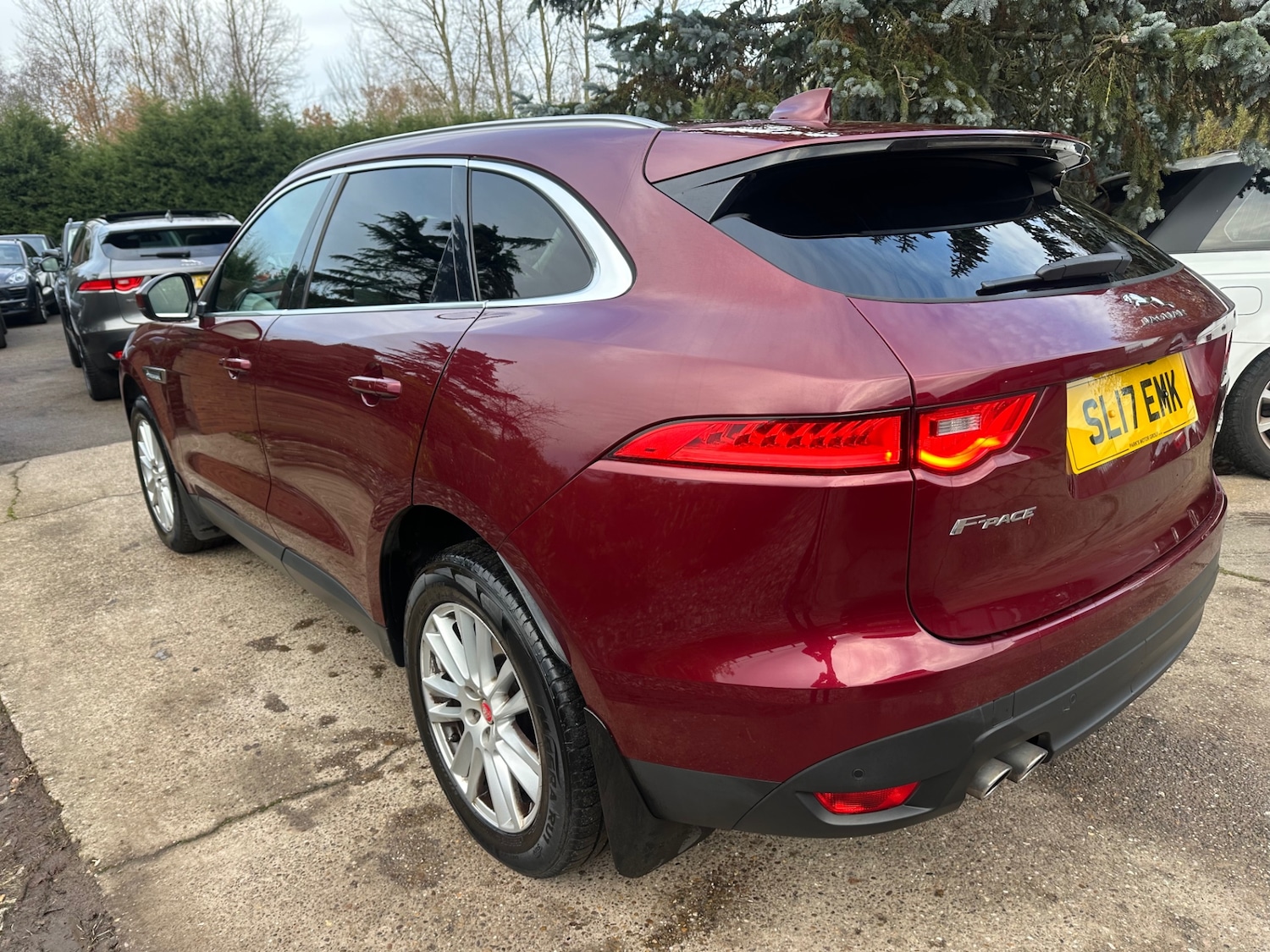 Used Jaguar F-Pace 2017 for sale - 76799490: Photo 3