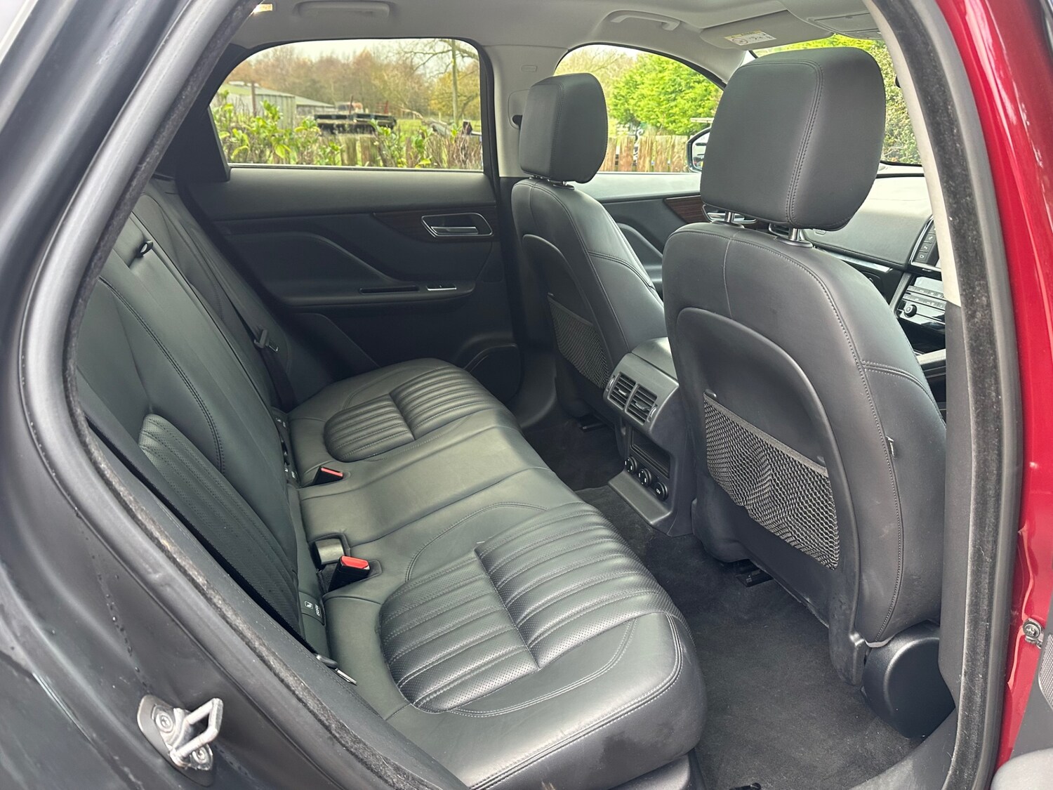 Used Jaguar F-Pace 2017 for sale - 76799490: Photo 8