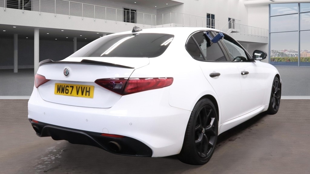 Used Alfa Romeo Giulia 2017 for sale - 76799611: Photo 9