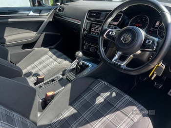 Used Volkswagen Golf 2014 for sale - 78695811: Photo