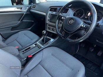 Used Volkswagen Golf 2016 for sale - 77017641: Photo