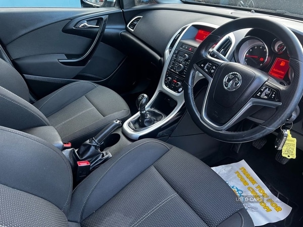 Used Vauxhall Astra 2015 for sale - 76914322: Photo 4