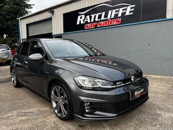 Volkswagen - Golf