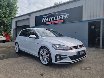 Volkswagen - Golf