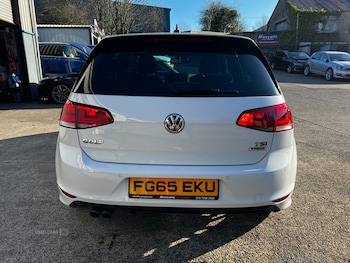 Used Volkswagen Golf 2015 for sale - 79084356: Photo