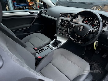 Used Volkswagen Golf 2015 for sale - 77082189: Photo