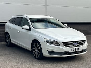 Used Volvo V60 2015 for sale - 79644657: Photo