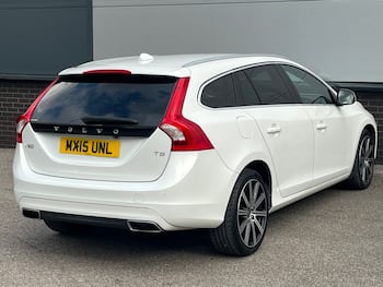 Used Volvo V60 2015 for sale - 79644657: Photo