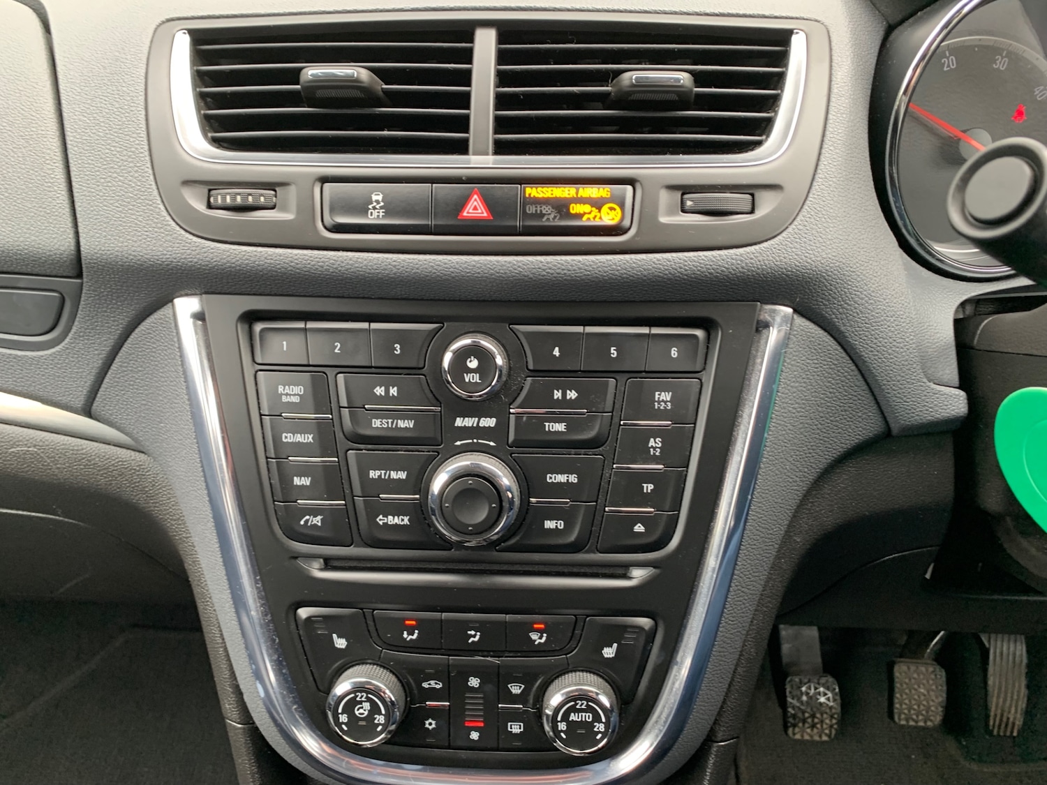 Used Vauxhall Mokka 2012 for sale - 76196157: Photo 15