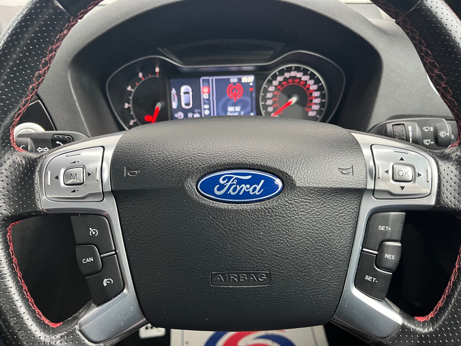 Used Ford Mondeo 2012 for sale - 77462361: Photo 14