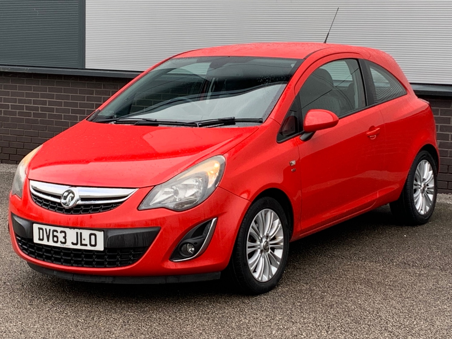 Used Vauxhall Corsa 2013 for sale - 76560191: Photo 2