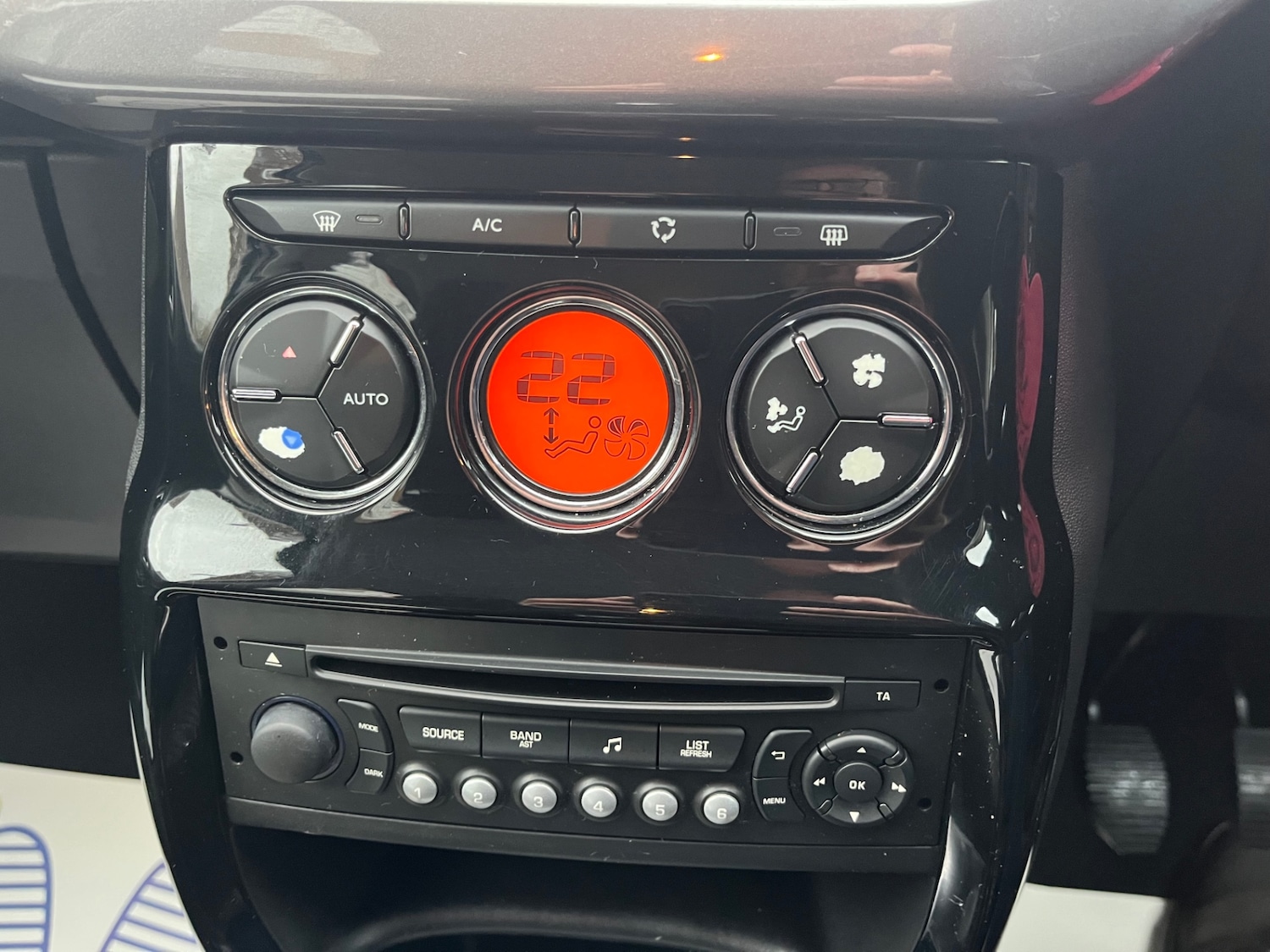 Used Citroen C3 2015 for sale - 76452385: Photo 10