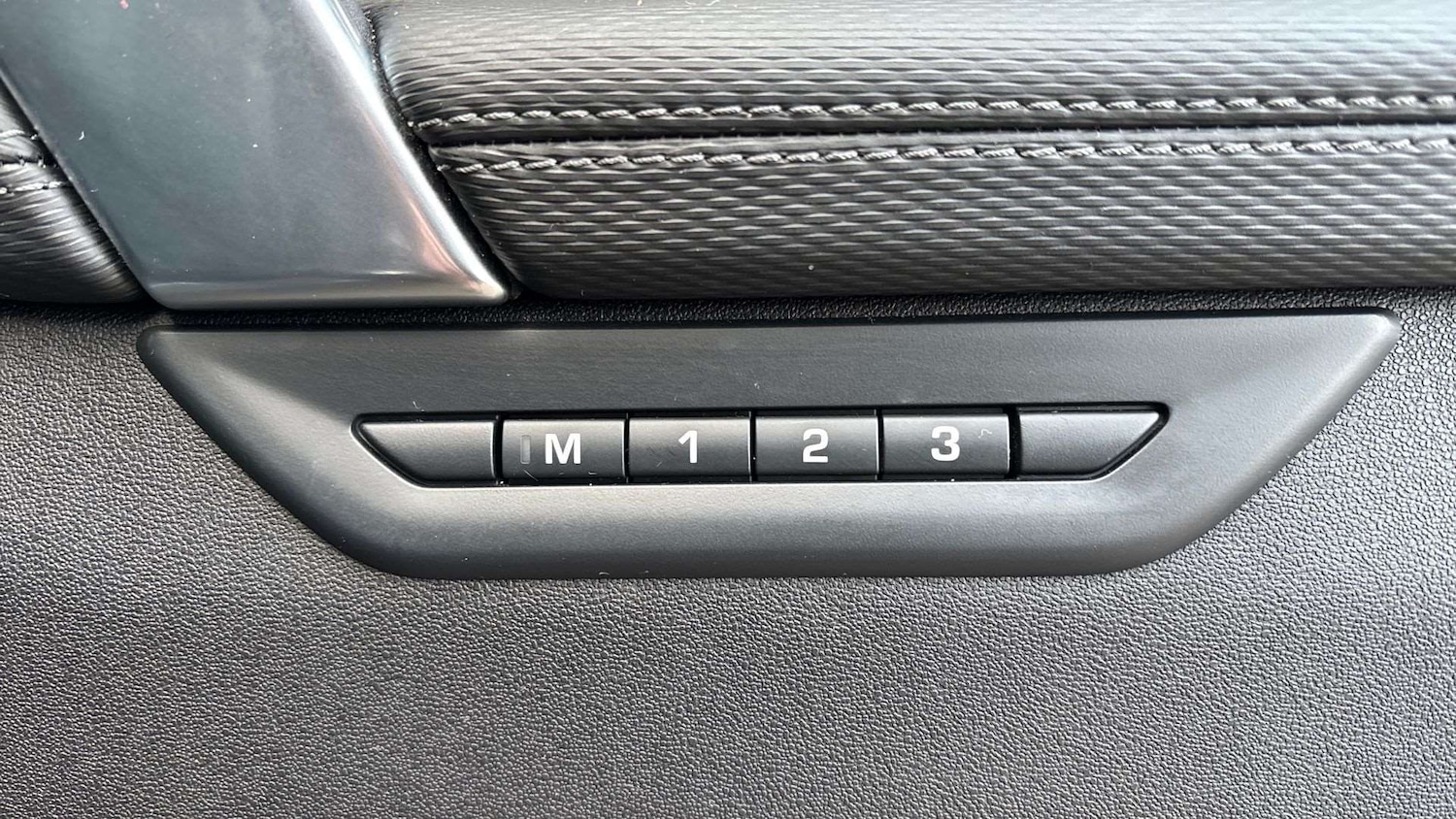 Used Land Rover Discovery Sport 2024 for sale - 77233124: Photo 25