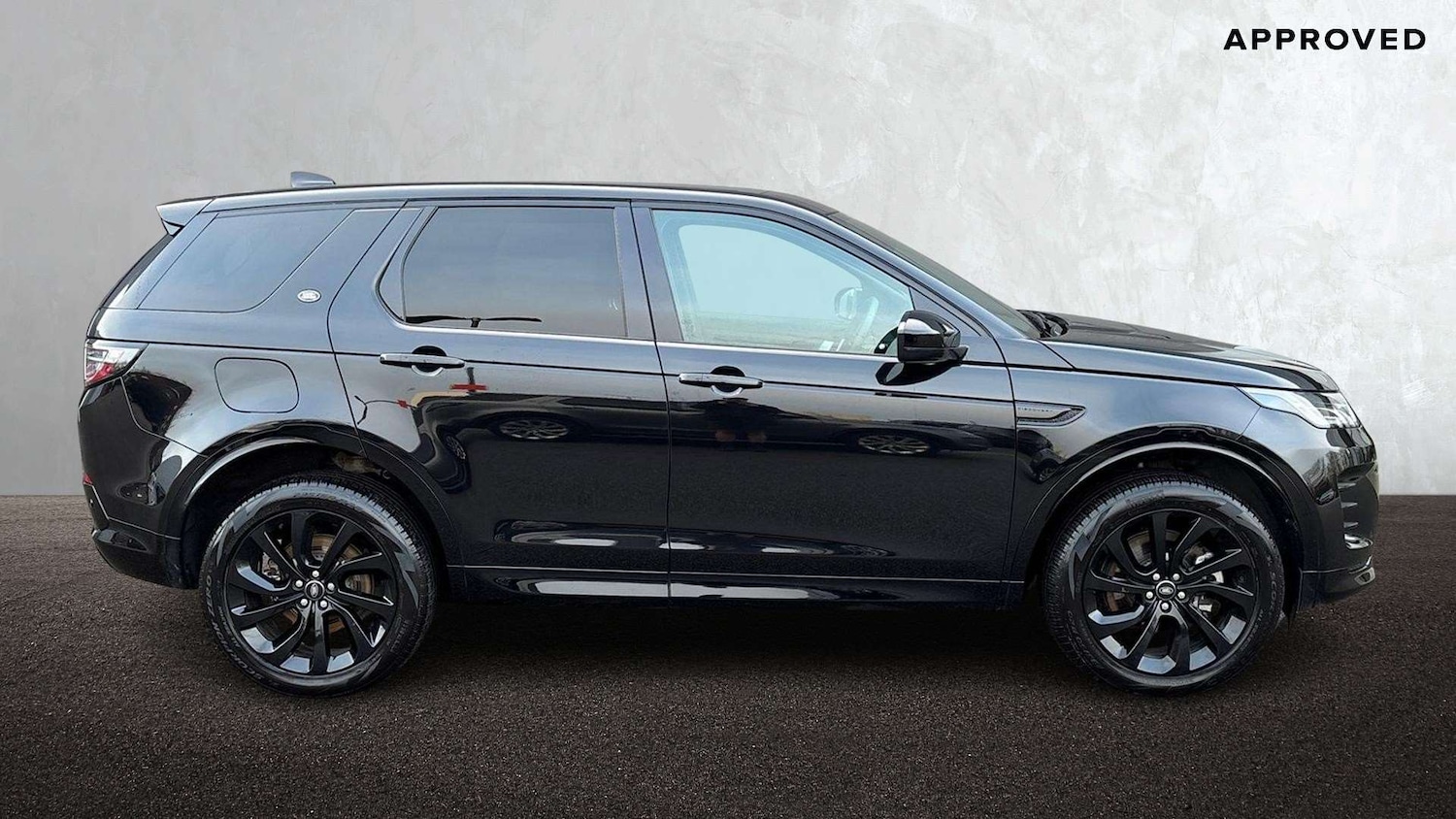 Used Land Rover Discovery Sport 2024 for sale - 77233124: Photo 5