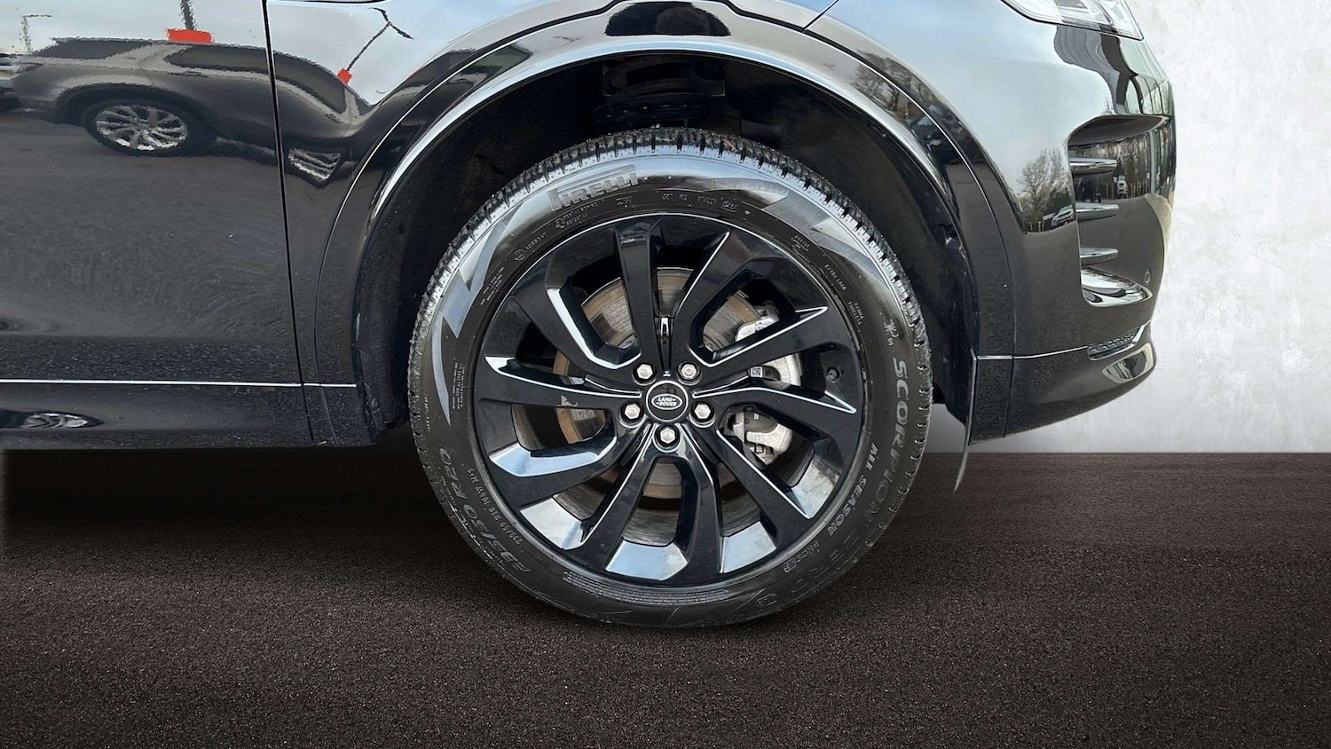 Used Land Rover Discovery Sport 2024 for sale - 77233124: Photo 8