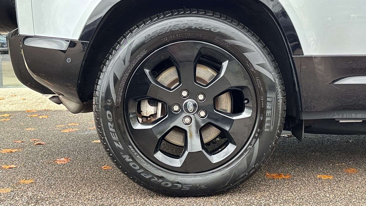 Used Land Rover Defender 2021 for sale - 76459806: Photo 30