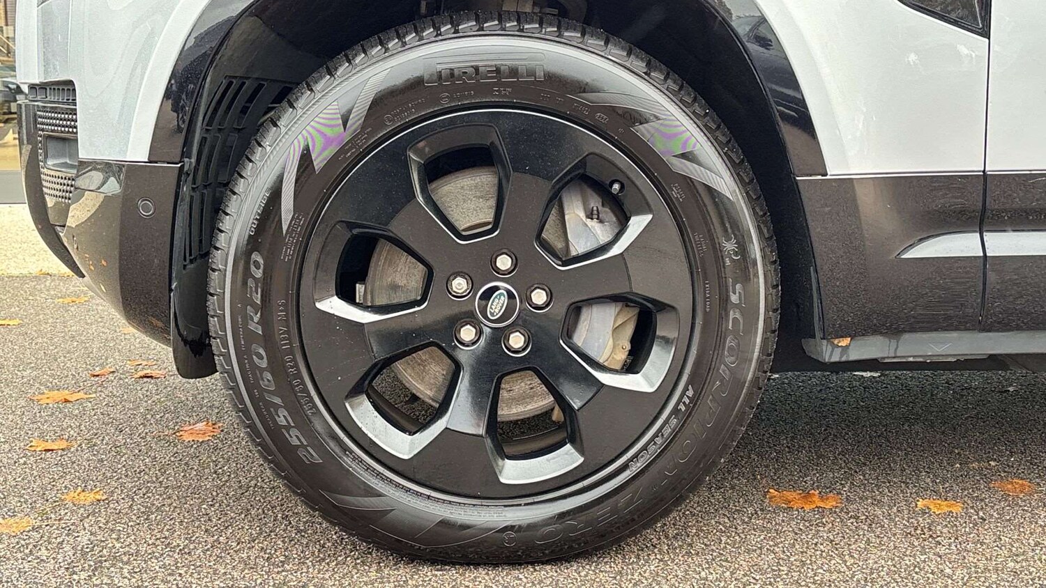 Used Land Rover Defender 2021 for sale - 76459806: Photo 33