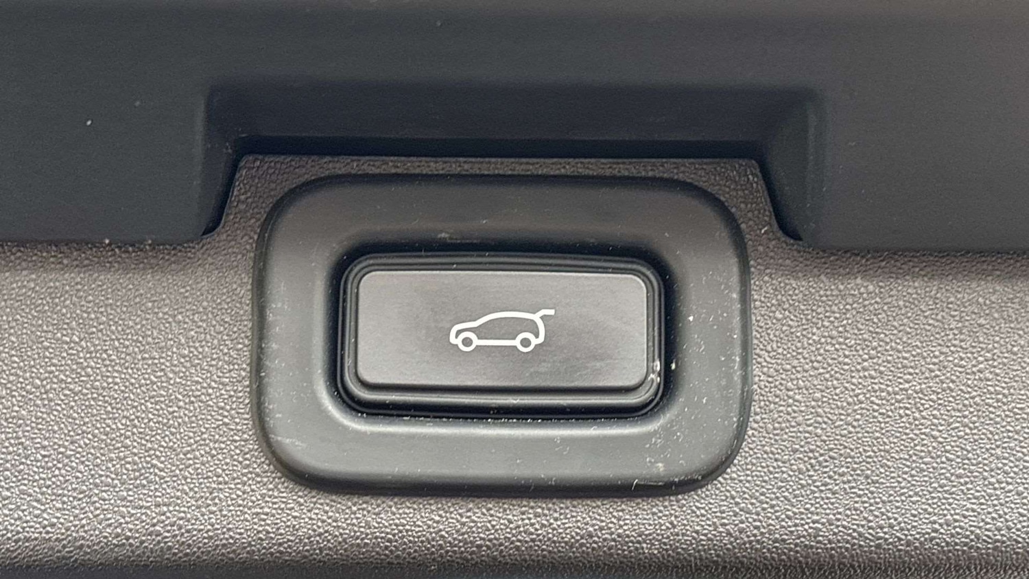 Used Land Rover Discovery 2022 for sale - 76460131: Photo 31