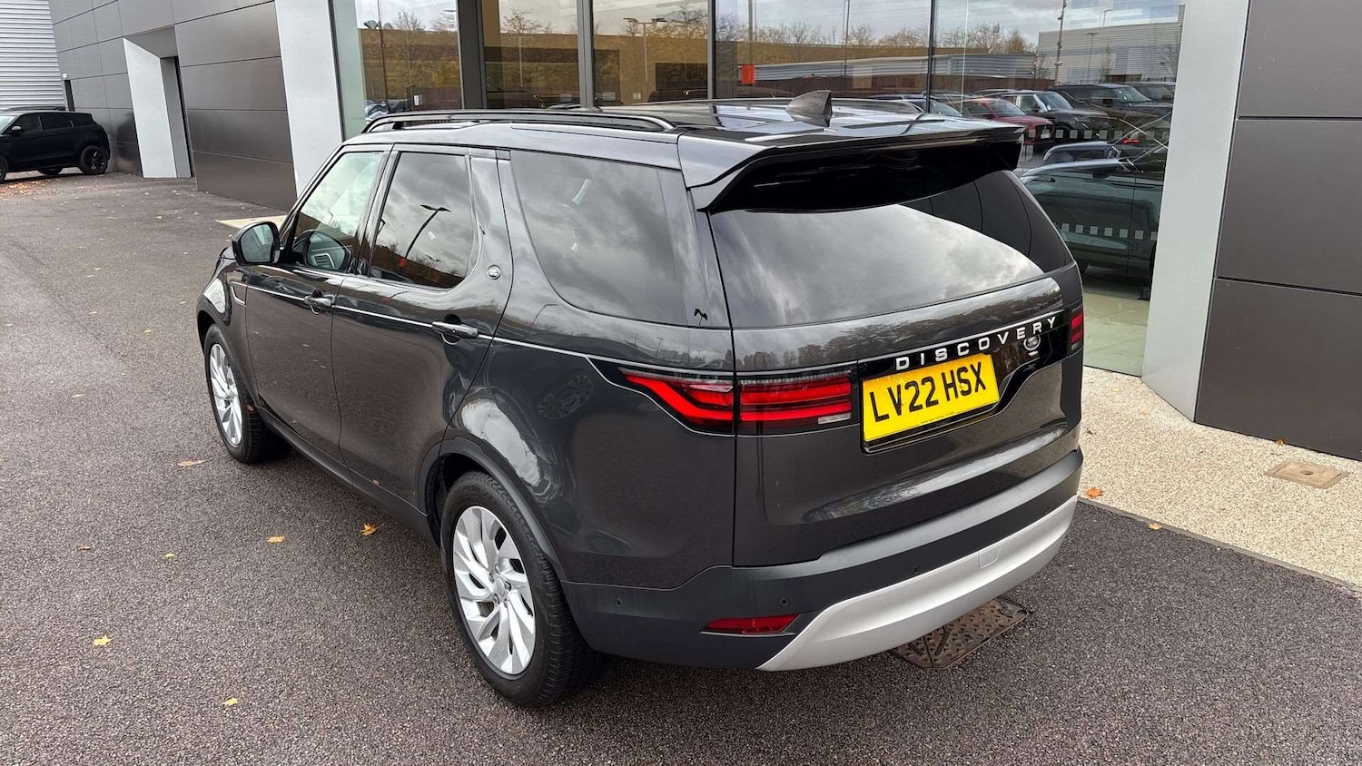 Used Land Rover Discovery 2022 for sale - 76460131: Photo 32