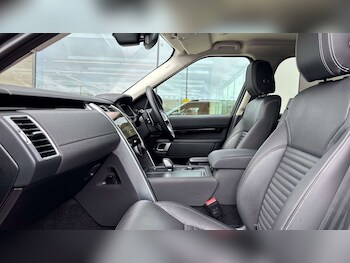 Used Land Rover Discovery 2022 for sale - 76460131: Photo