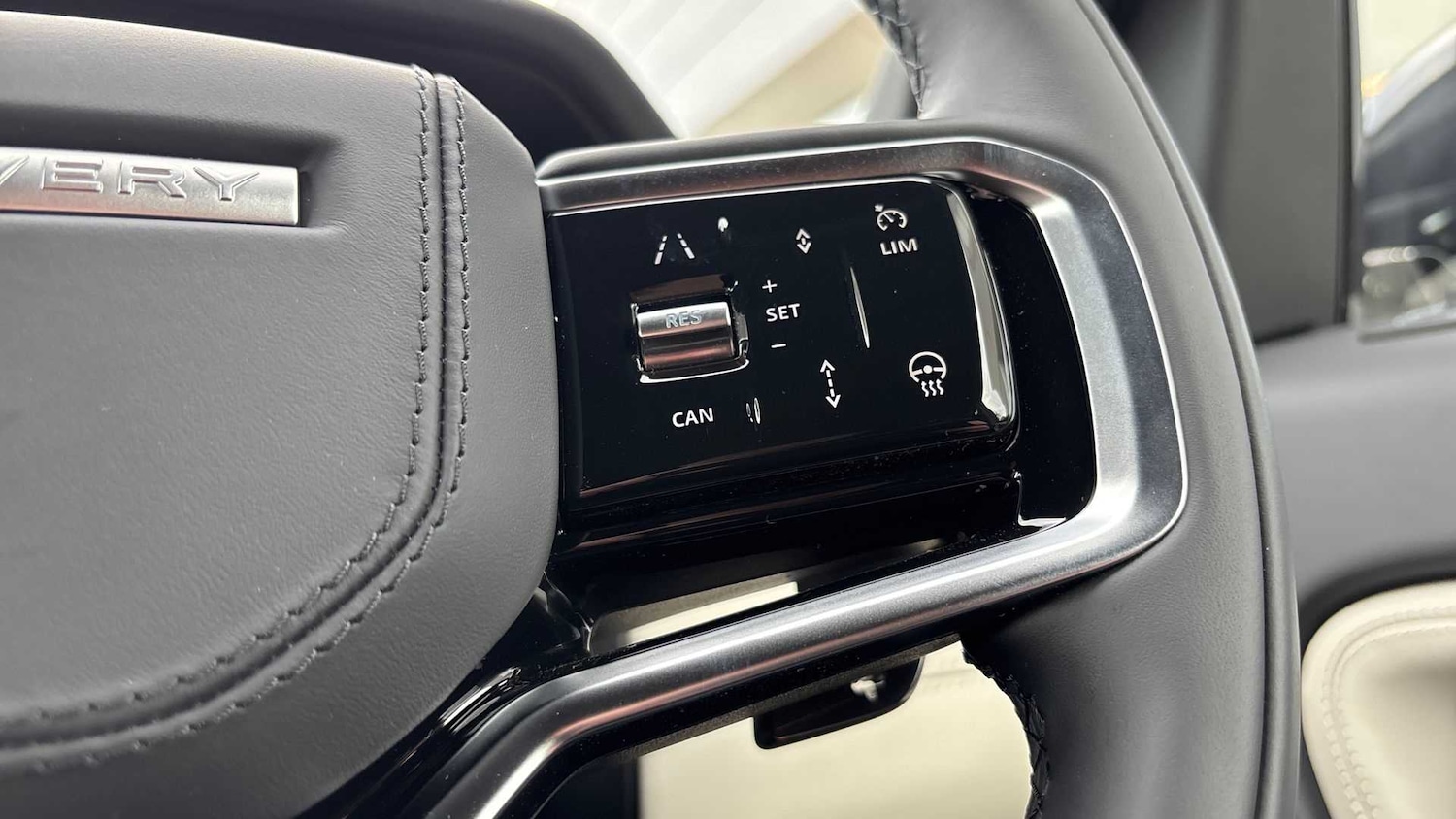 Used Land Rover Discovery Sport 2025 for sale - 76459946: Photo 32