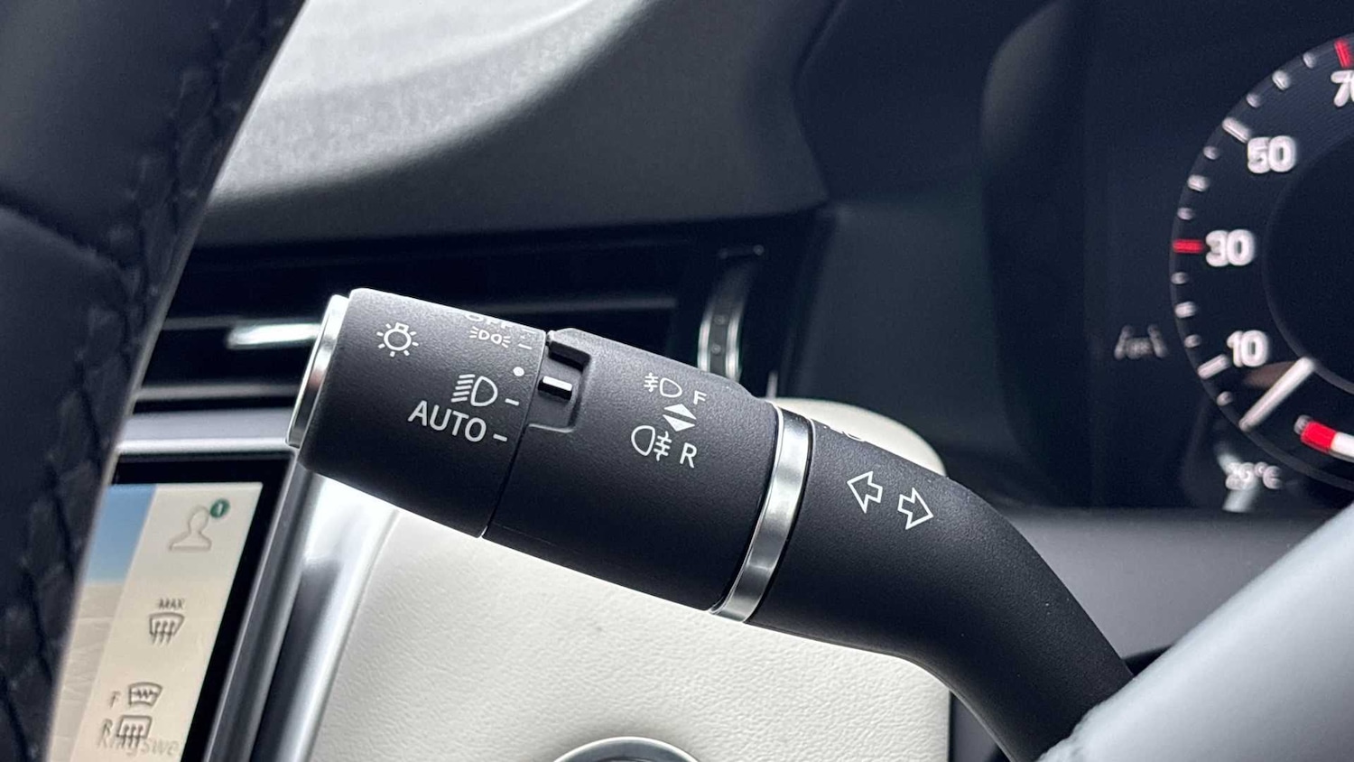 Used Land Rover Discovery Sport 2025 for sale - 76459946: Photo 35