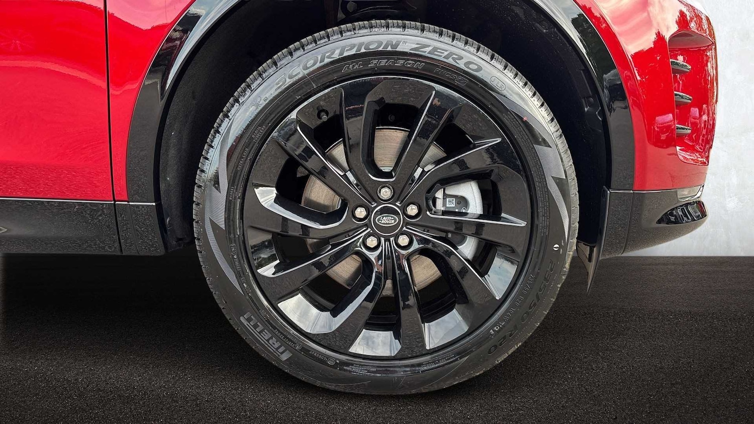 Used Land Rover Discovery Sport 2025 for sale - 76459946: Photo 8