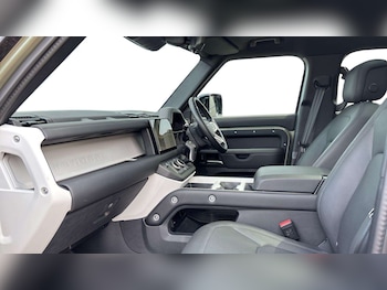 Used Land Rover Defender 2024 for sale - 79190203: Photo