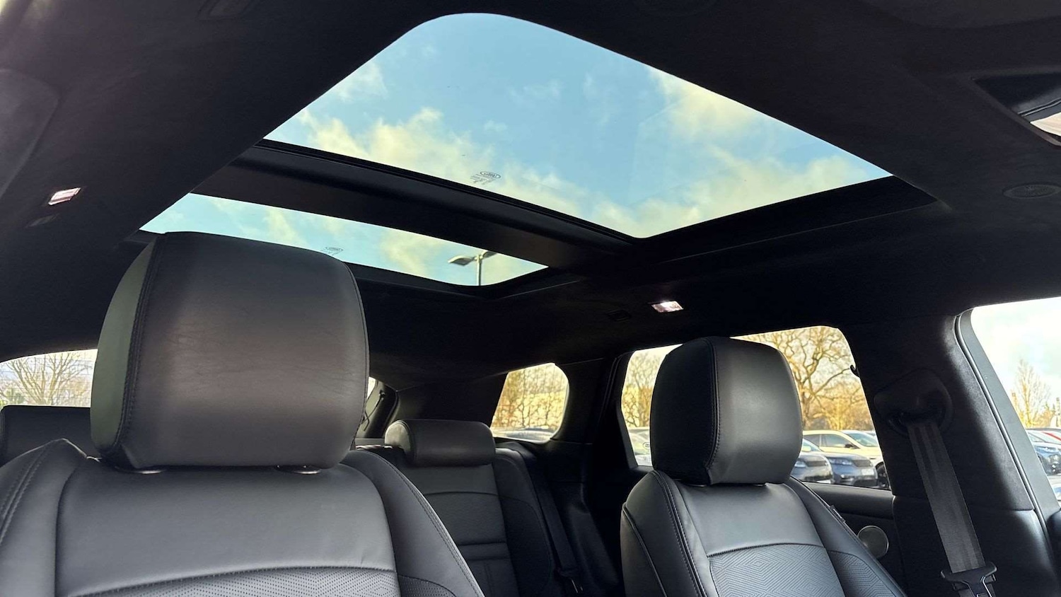 Used Land Rover Range Rover Evoque 2025 for sale - 76460619: Photo 21