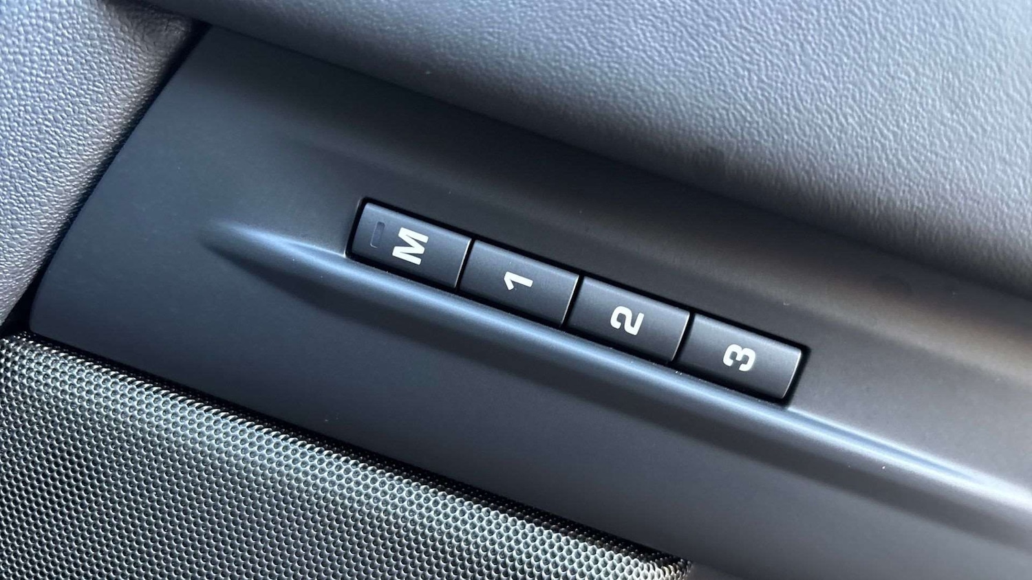 Used Land Rover Range Rover Evoque 2025 for sale - 76460619: Photo 25