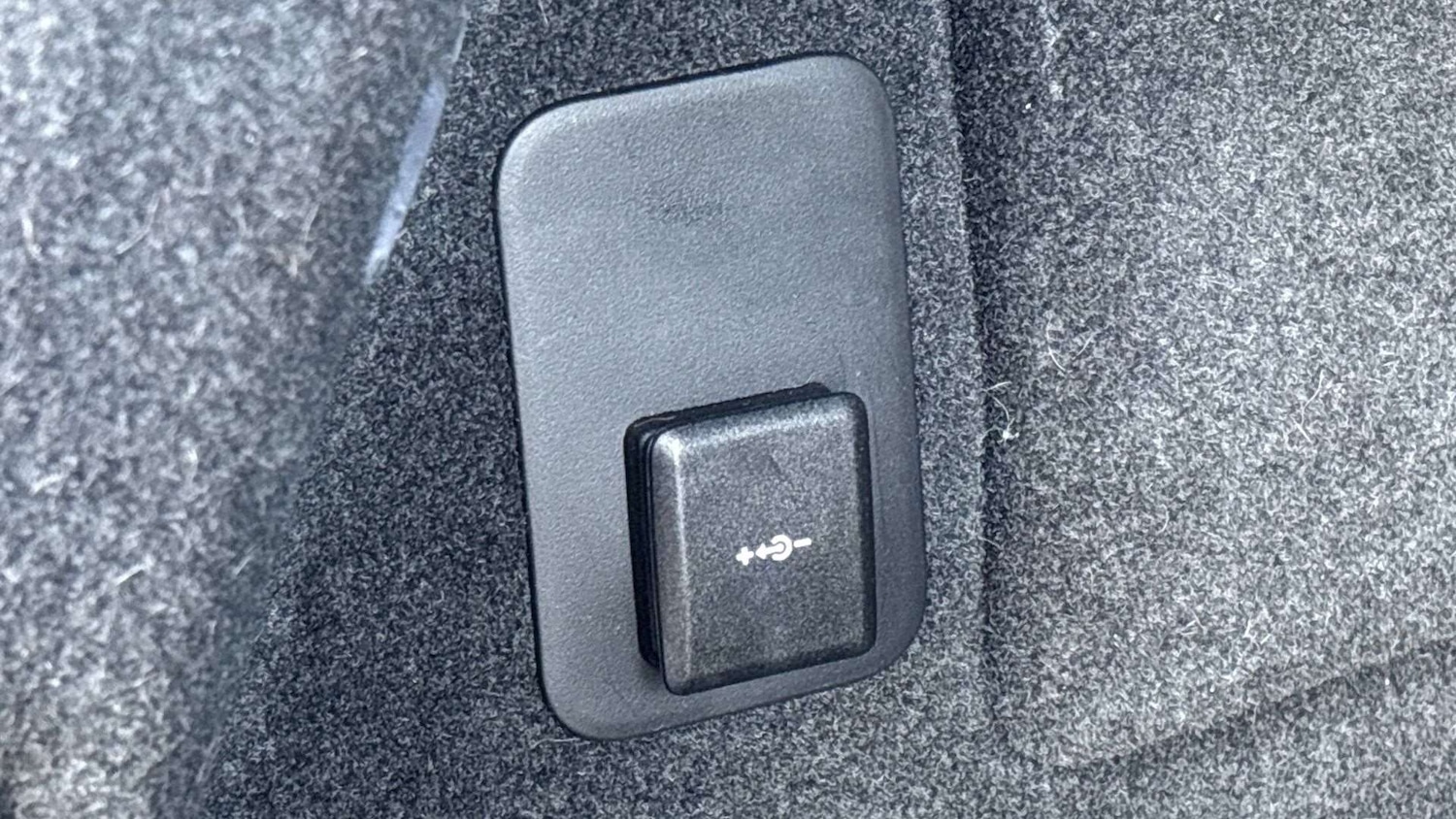 Used Land Rover Range Rover Evoque 2025 for sale - 76460619: Photo 27