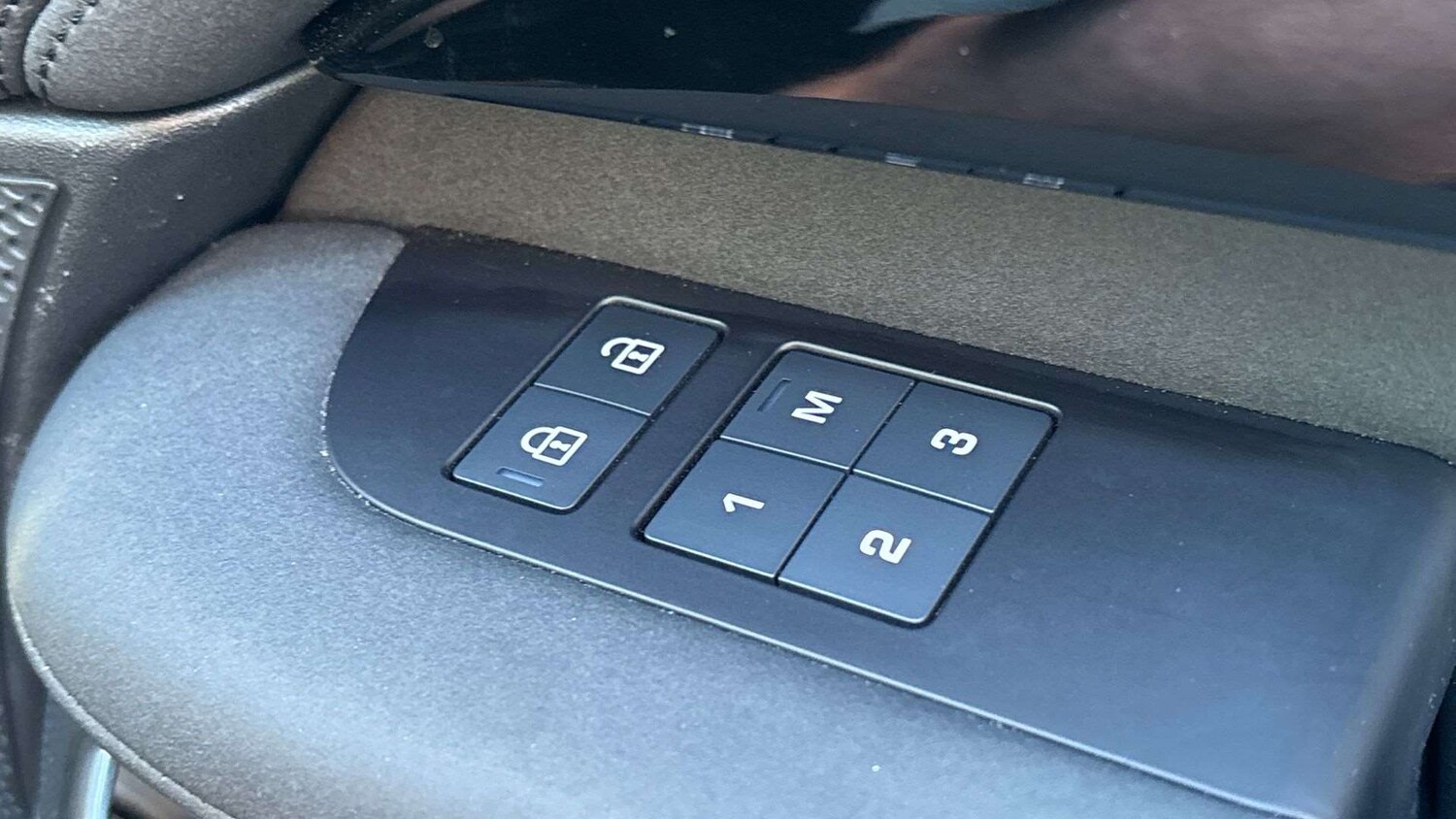 Used Land Rover Discovery 2023 for sale - 76564554: Photo 25