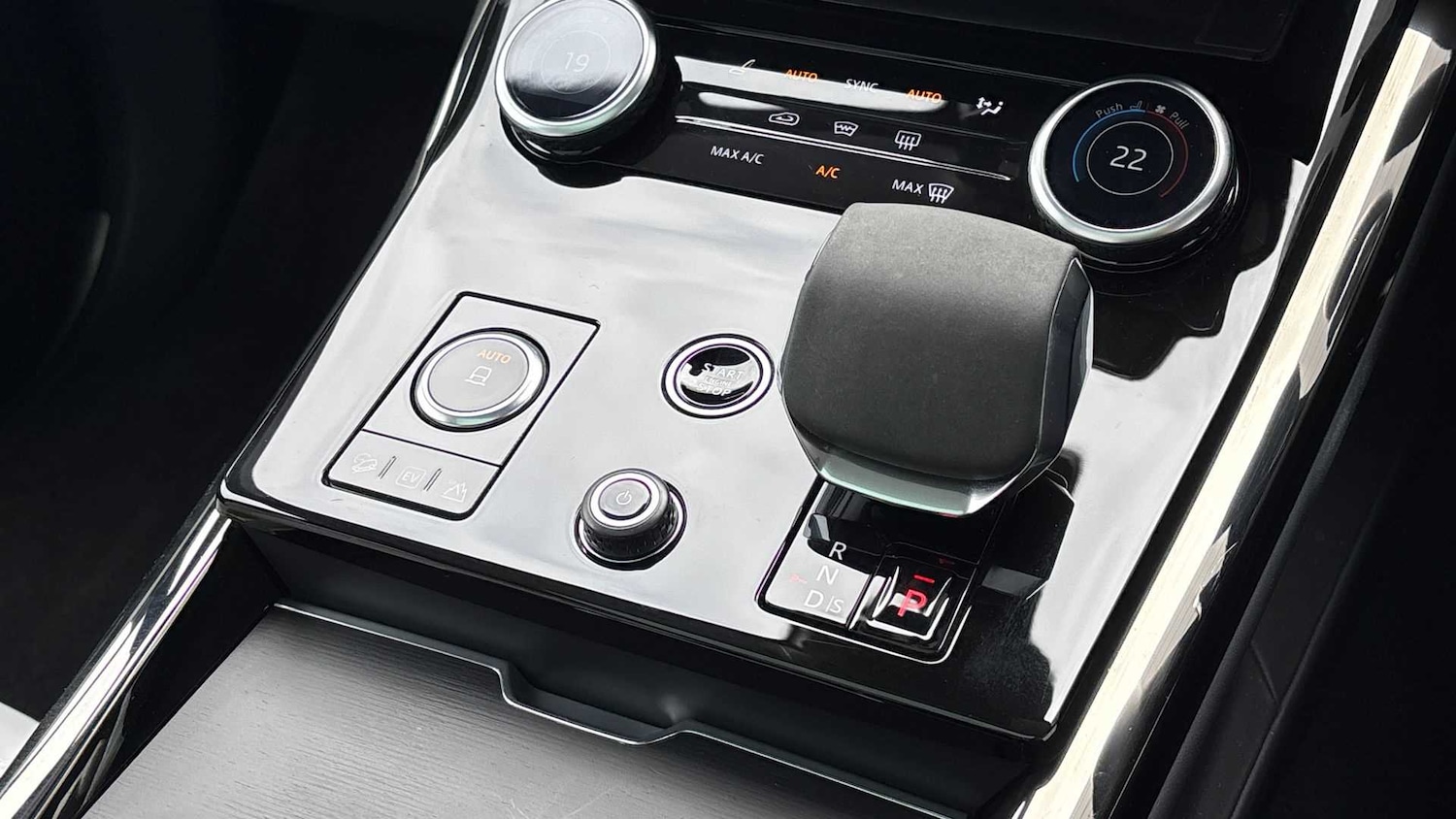 Used Land Rover Range Rover Sport 2023 for sale - 76460622: Photo 13