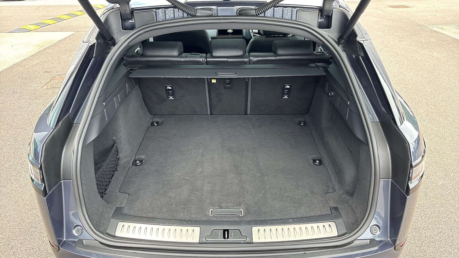 Used Land Rover Range Rover Velar 2023 for sale - 76459966: Photo 10