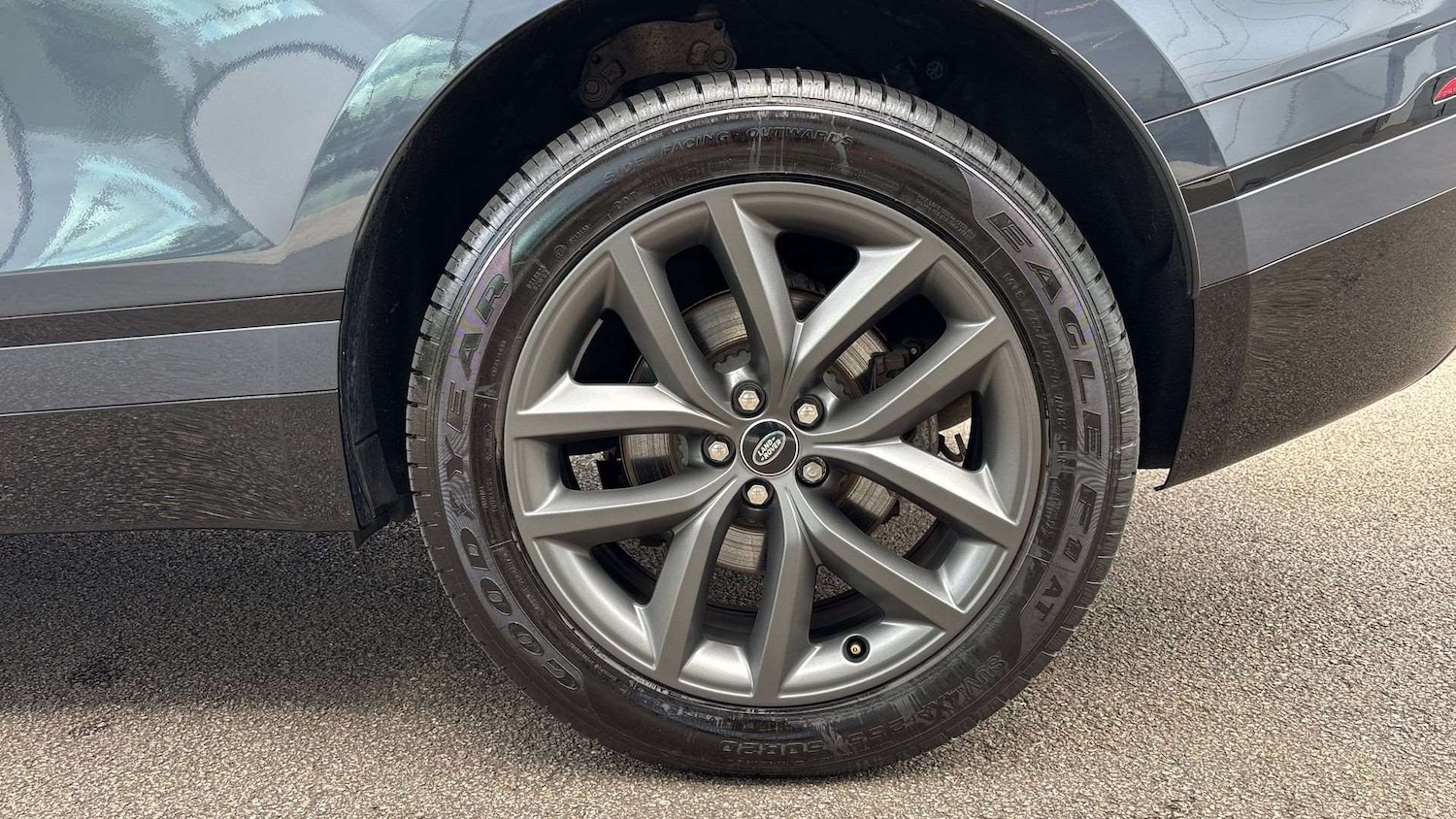 Used Land Rover Range Rover Velar 2023 for sale - 76459966: Photo 24