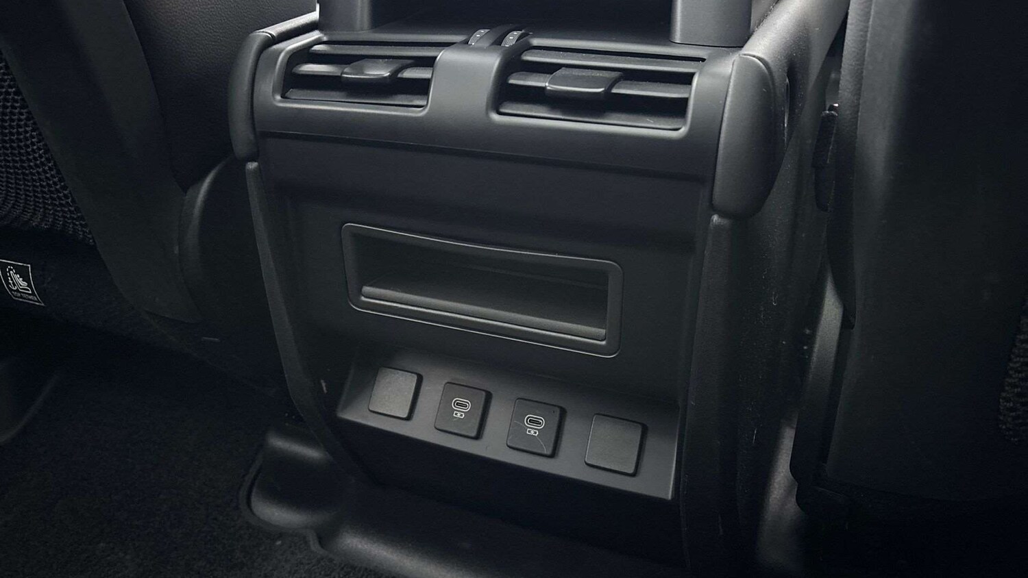 Used Land Rover Defender 2024 for sale - 77458537: Photo 18