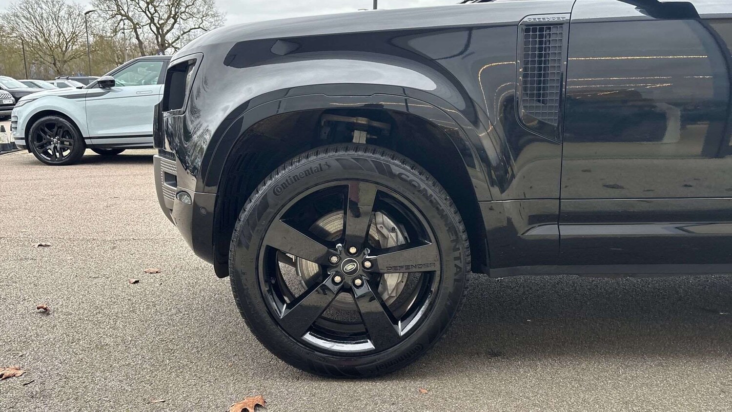 Used Land Rover Defender 2024 for sale - 77458537: Photo 32