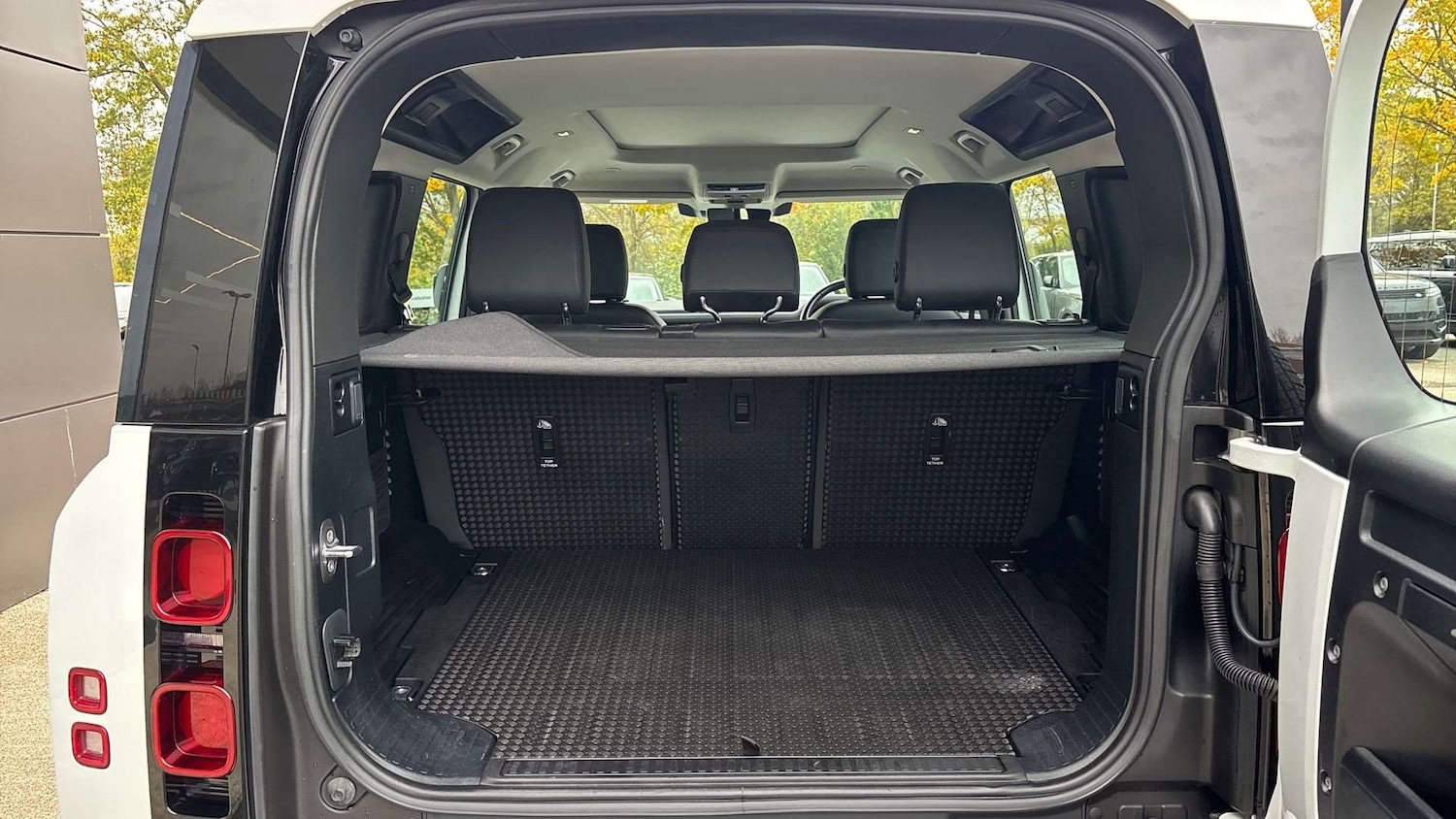 Used Land Rover Defender 2022 for sale - 76460577: Photo 10