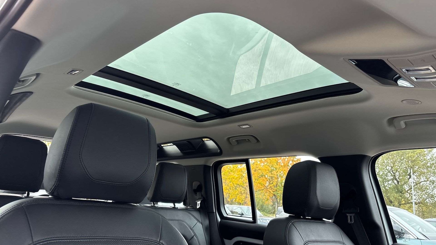 Used Land Rover Defender 2022 for sale - 76460577: Photo 21