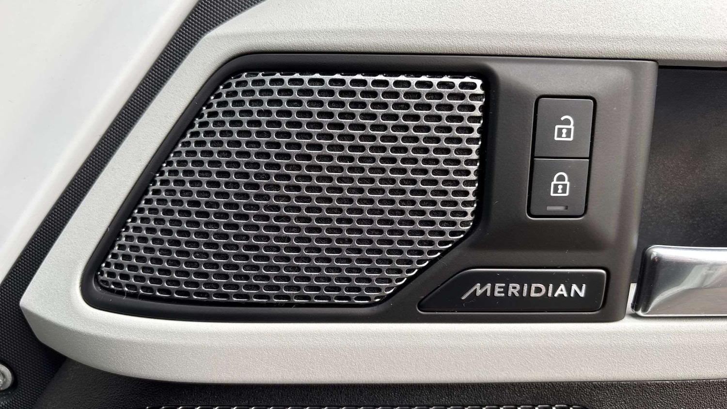 Used Land Rover Defender 2022 for sale - 76460577: Photo 24