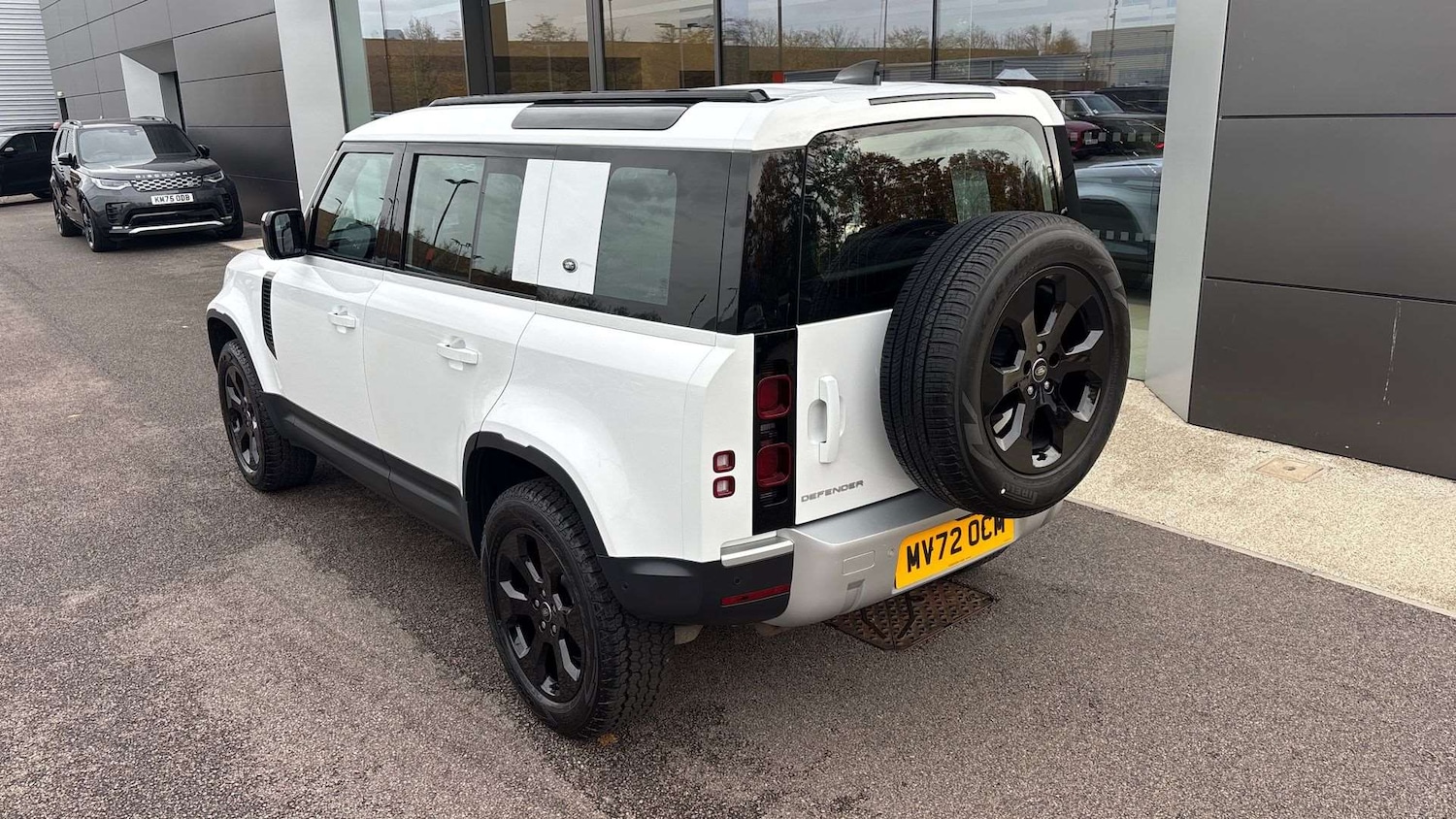 Used Land Rover Defender 2022 for sale - 76460577: Photo 31