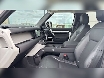 Used Land Rover Defender 2022 for sale - 76460577: Photo