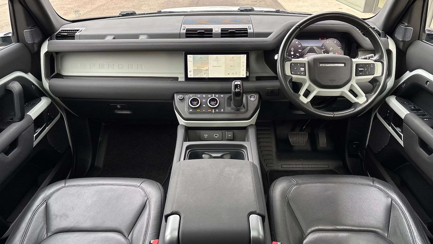 Used Land Rover Defender 2022 for sale - 76460577: Photo 9