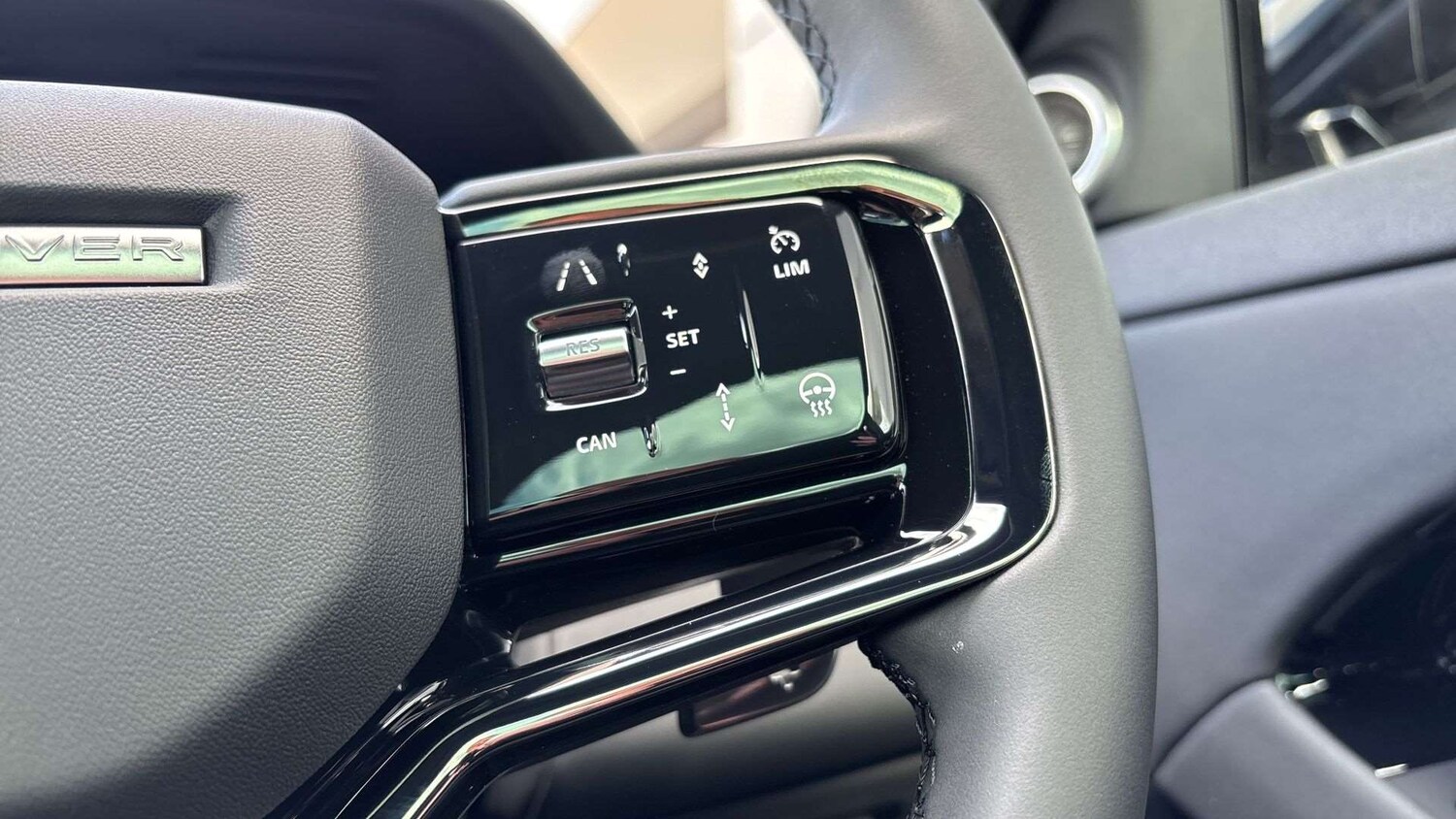 Used Land Rover Range Rover Evoque 2025 for sale - 77526979: Photo 31