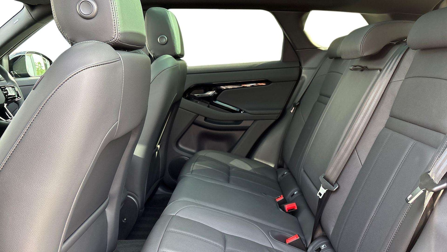 Used Land Rover Range Rover Evoque 2025 for sale - 77526979: Photo 4