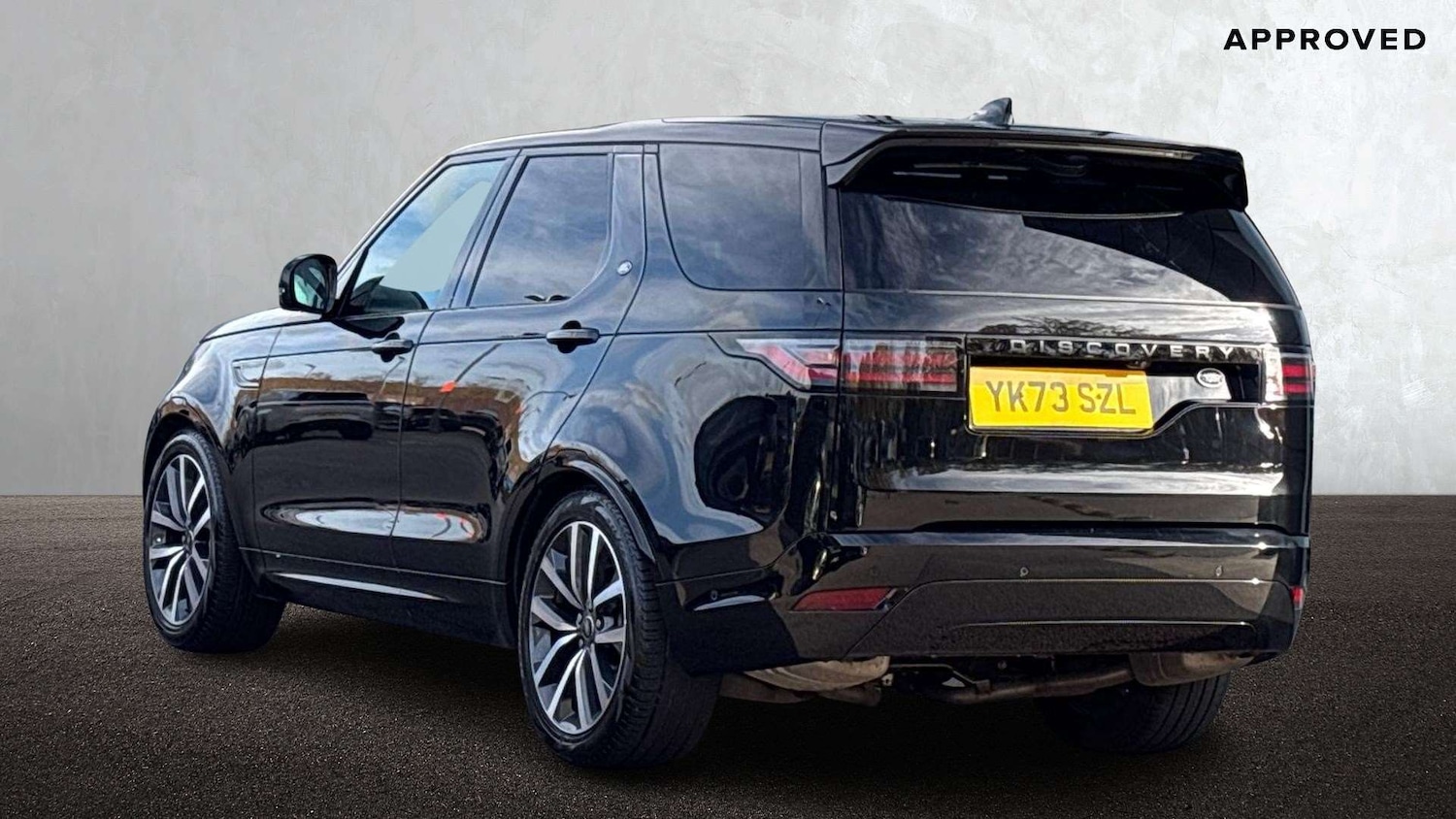 Used Land Rover Discovery 2023 for sale - 76460442: Photo 2