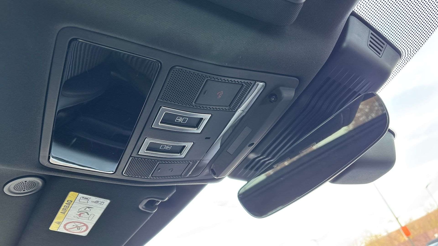 Used Land Rover Discovery 2023 for sale - 76460442: Photo 23