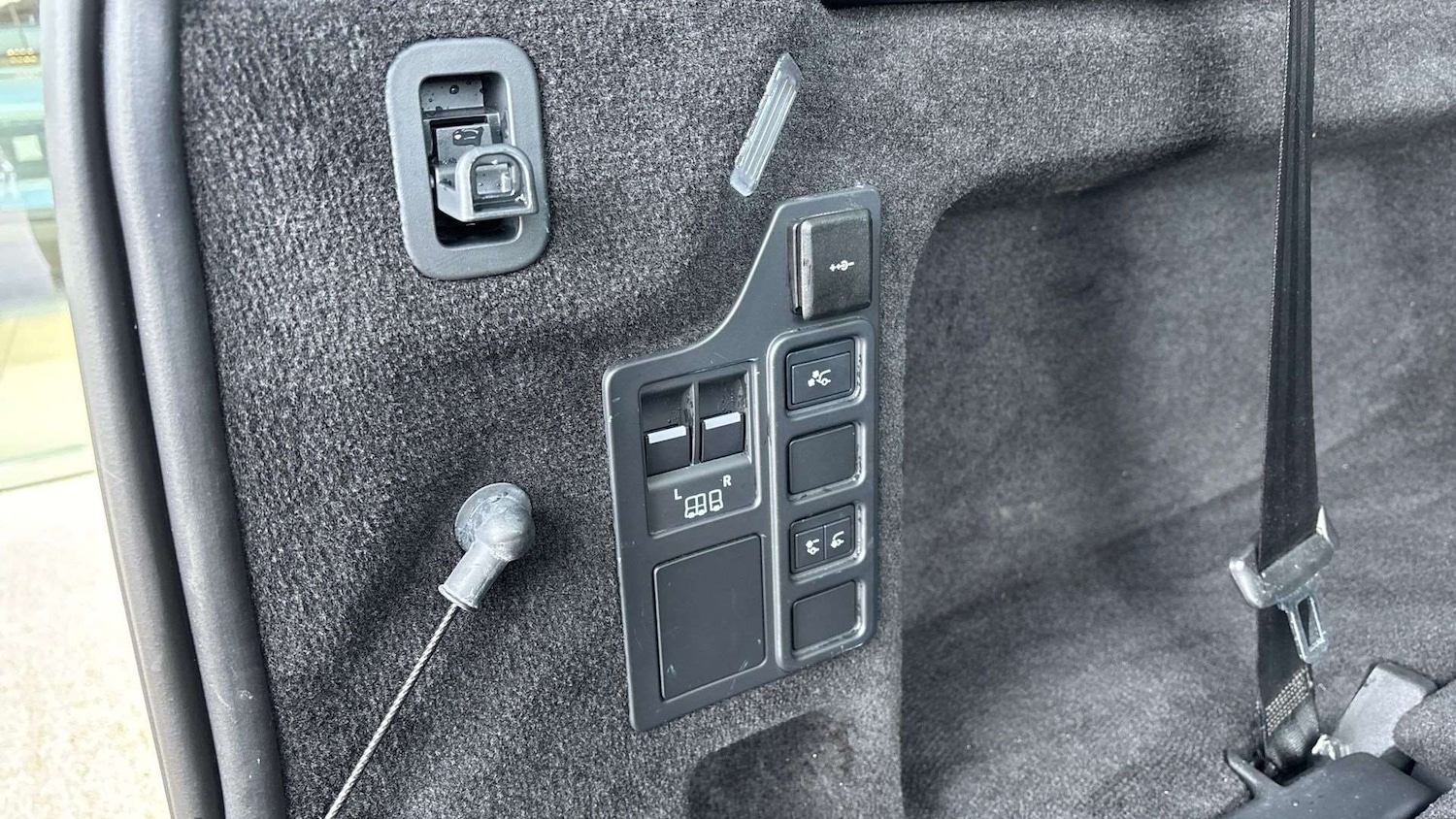 Used Land Rover Discovery 2023 for sale - 76460442: Photo 27