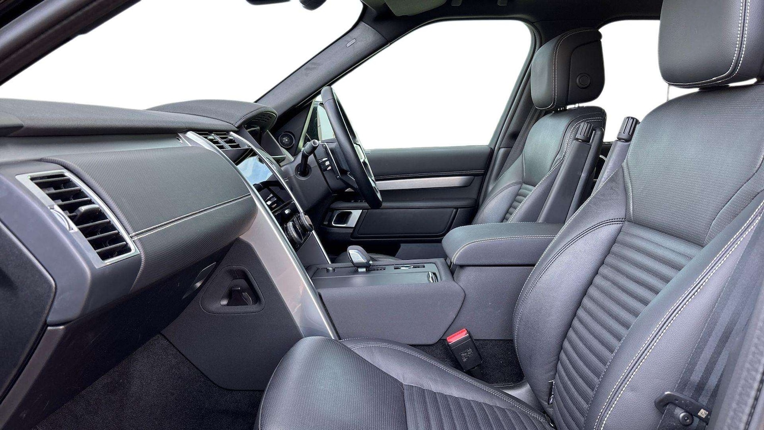 Used Land Rover Discovery 2023 for sale - 76460442: Photo 3