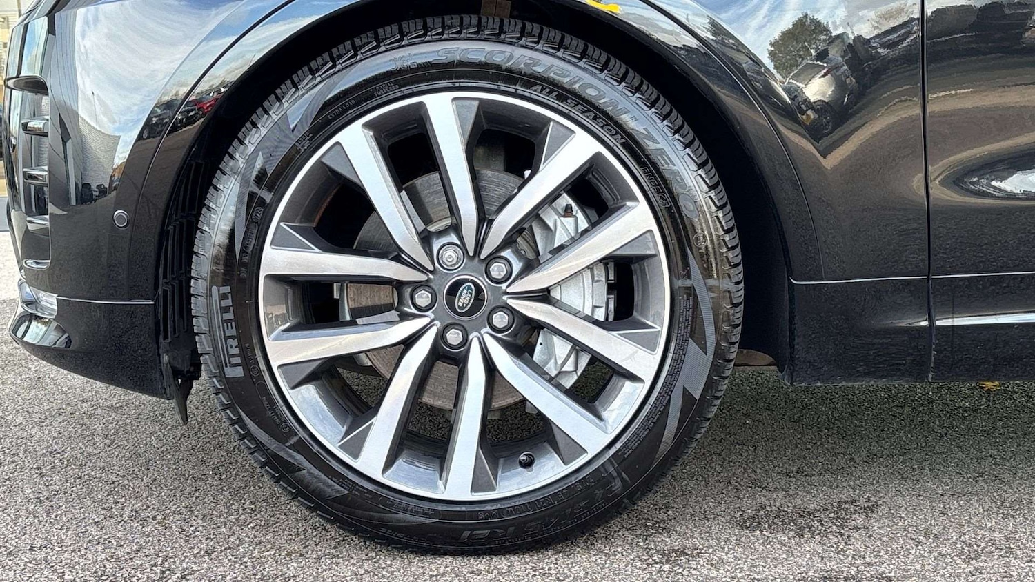 Used Land Rover Discovery 2023 for sale - 76460442: Photo 34